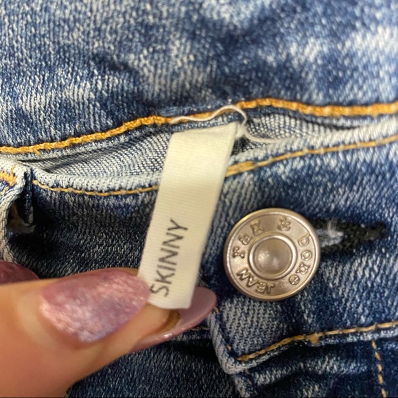 rag & bone Skinny Distressed Midland Raw Hem Jeans Size 26 - Picture 9 of 9